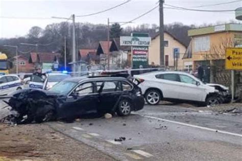 Izravan sudar dva bmw-a, hitna pomoć i policija na terenu – Hercegovina.in