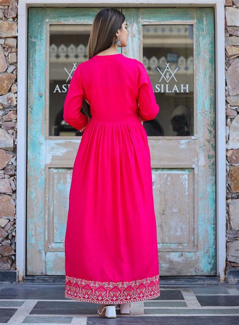 Buy Formal Kurtas for Women | Best Ethnic & Casual Kurtas for Ladies ...