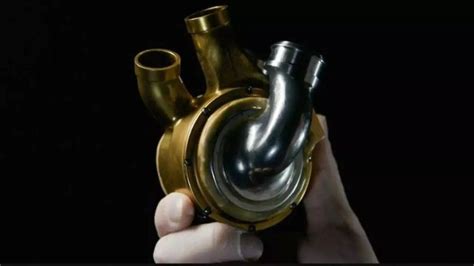 Man Receives World's First Artificial Heart Made With Titanium That ...