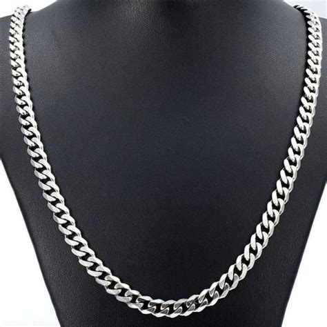 Necklace - Buy Chains & Necklace for Women & Men Online | Shopsy