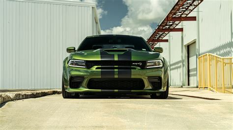 Download wallpaper green, dodge, charger, hellcat, section dodge in resolution 3840x2160