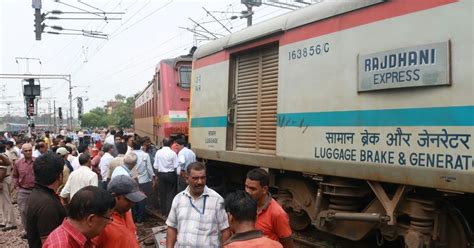 Coach of Jammu Tawi Rajdhani Express gets derailed at New Delhi Railway ...