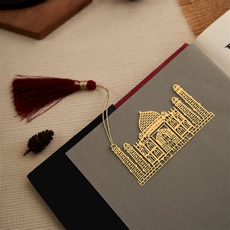 Brass Taj Mahal Design bookmark – DecorTwist