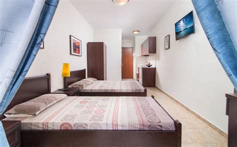 SUNSET STUDIOS - TORONI - Lodge Reviews, Photos, Rate Comparison ...