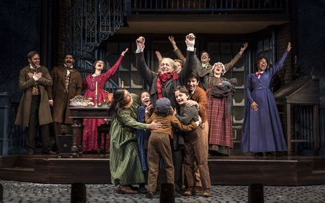 A Christmas Carol | Theater in Chicago
