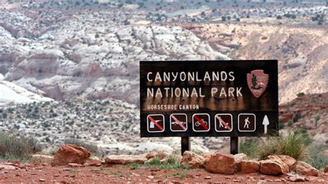 3 hikers die in parks as triple-digit temperatures linger in western US