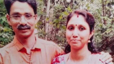 Onam Bumper: ഒരേ പോലുള്ള രണ്ടു ടിക്കറ്റുകൾ, ഒന്നെടുത്ത് ഒന്നു ...