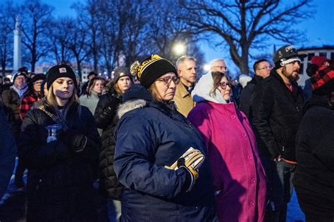 One year later, Waukesha vigil remembers victims of Christmas parade ...