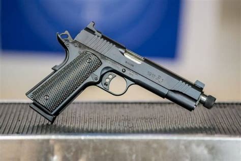 Light Machine Gun vs Heavy Machine Gun 的图像结果