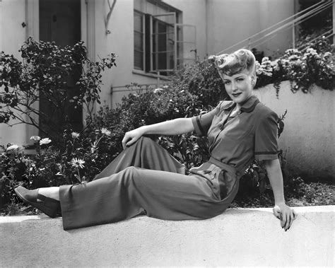 Ann Savage | Actress, Soundtrack | 1940s fashion, Vintage hairstyles ...