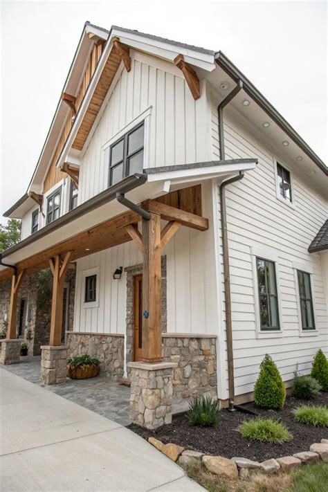 16+ Inspiring Modern White Siding House Ideas