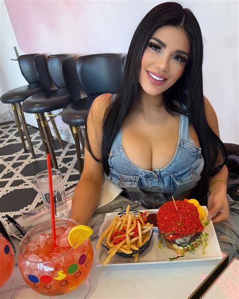 Vianey Frias Onlyfans Leak