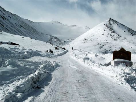 Most Dangerous Roads Of India - Hello Travel Buzz