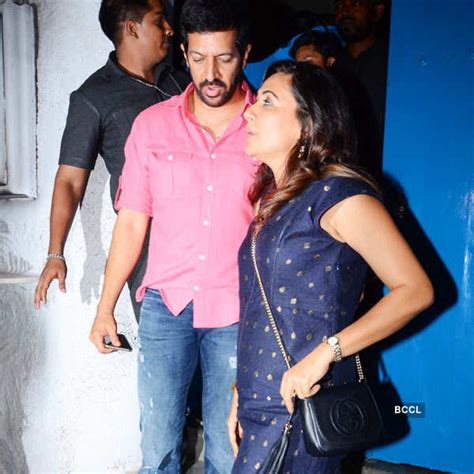 Photos of celebrity outings Pics | Photos of celebrity outings Photos ...