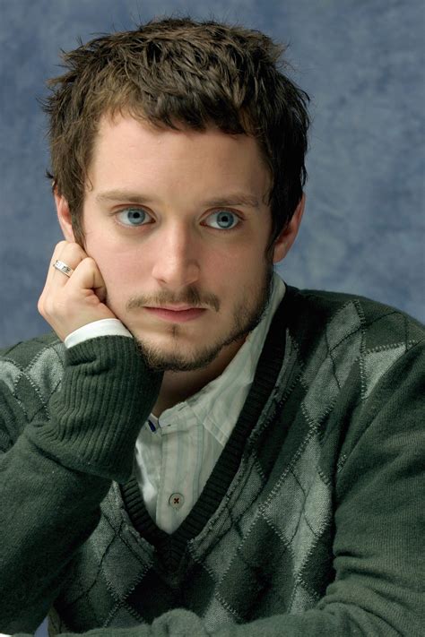 Elijah Wood: So much more than Frodo. A wonderful young actor. | Chicos ...