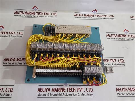 Omron B7A-R6F11 Transistor I/O Link Module With Relay and Socket Assem ...