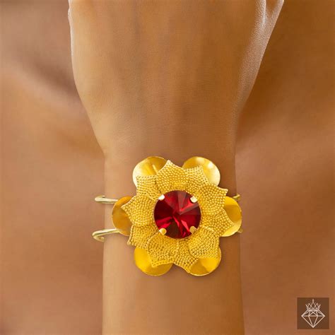 PRAO Bracelet Anti-Tarnish Ruby Flower (Adjustable Size)