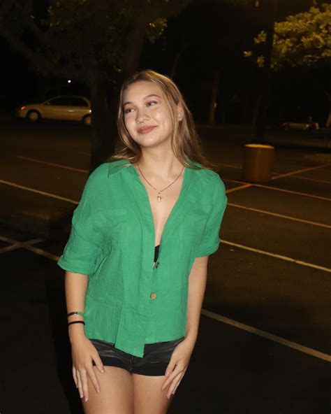 Hali’a Beamer Live Stream Video and Photos 10/20/2022 • CelebMafia