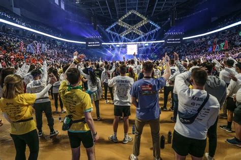 Penn State's THON raises a record $13.7 million for the fight against ...