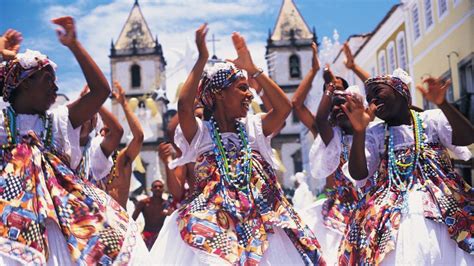 A travelling suitcase, an election and the Brazilian way of life