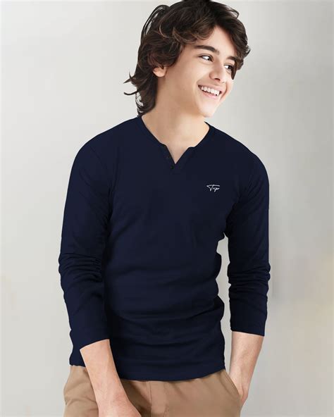 Boys Solid V Neck Cotton Blend Navy Blue T-Shirt – TRIPR