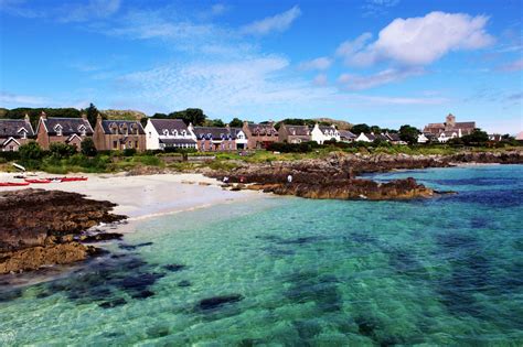 How to travel more with a full-time job and limited time - the ultimate ...