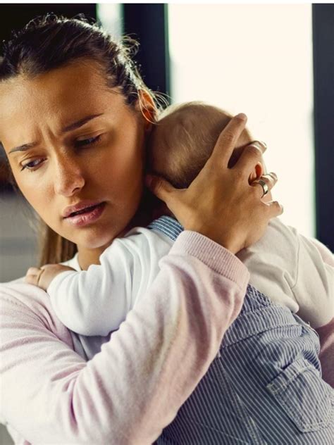 Warning signs of postpartum depression | Times of India