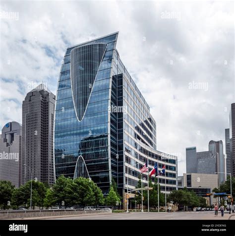 Hunt oil company hi-res stock photography and images - Alamy