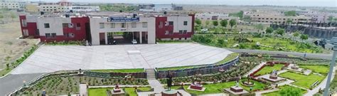 ಅ ಮ ವಿ ವಿ | ಮುಖಪುಟ