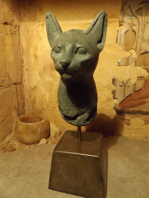 Egyptian-statue-fragment-Cat-goddess- Bast / Bastet wearing the eye of ...