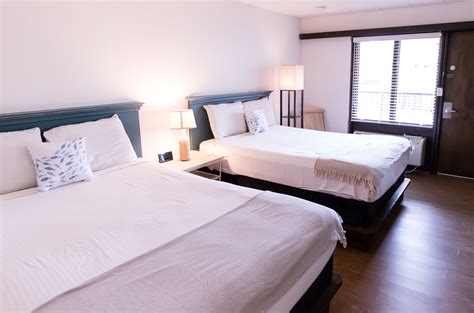 Rooms — Falling Waters Lodge