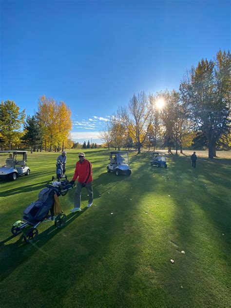 GOLF - FEES AND MEMBERSHIPS - Valley Ridge Golf Club