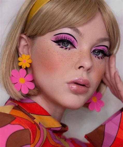 70s mod makeup