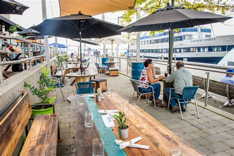 The top 10 lakeside patios in Toronto
