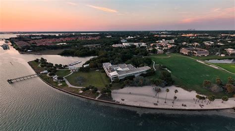 Waterfront gem, Eckerd College, named in Money's "Best Colleges 2024" list