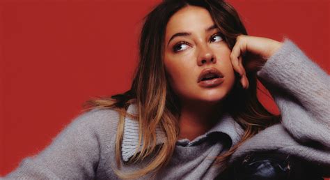 Madelyn Cline On 'Outer Banks,' Body Image, & Dating In The Public Eye