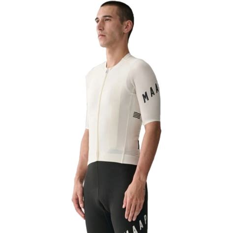 Buy MAAP Cycling Clothing Online Here | BIKE24