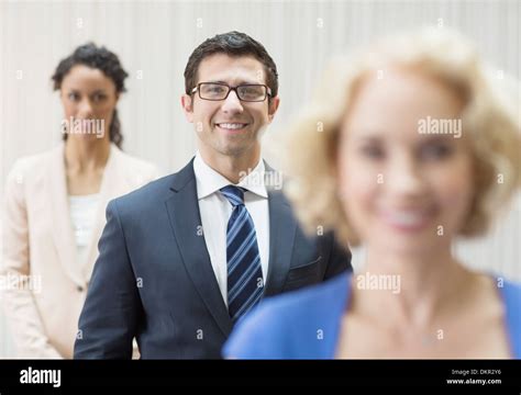Business People Smiling 的图像结果