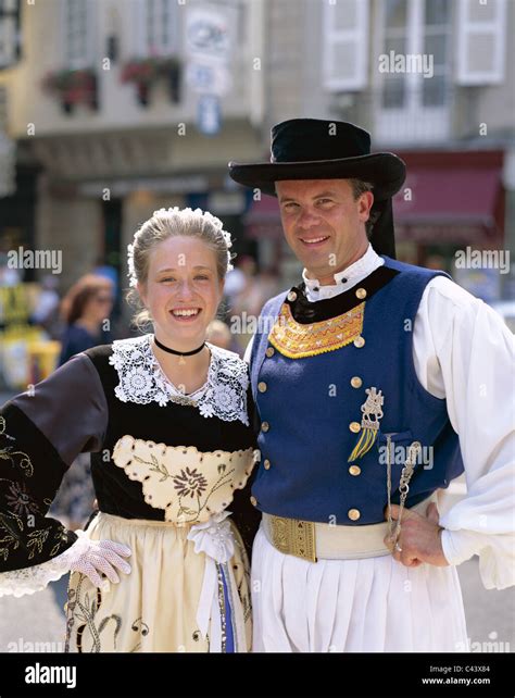 French Traditional Dress For Men