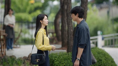 Nonton Companion Season 1 Episode 6 - Companion di Disney+