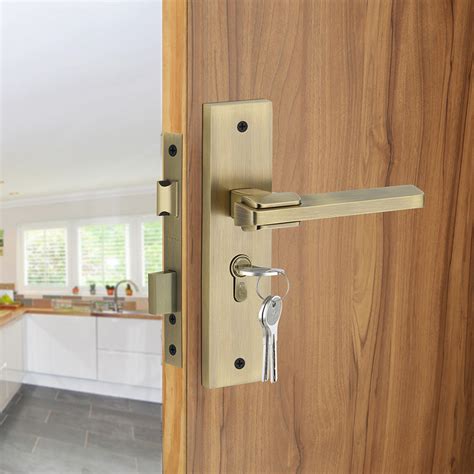 IPSA Pear Iris Handle Series on 8" Plate CYS Lockset with 60mm One Sid