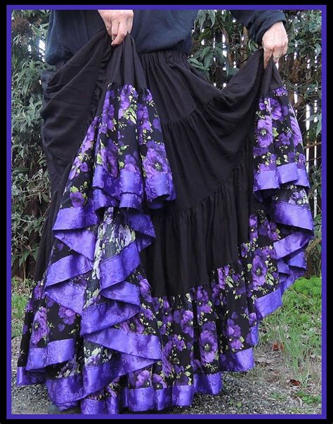 Twist Dance Flying Skirts 的图像结果