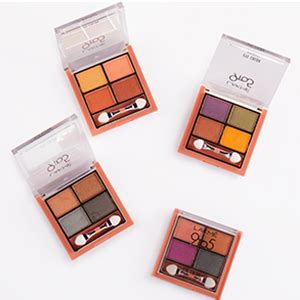 Buy Lakmé Bridal Makeup Combo, 2 Pieces Online at Low Prices in India ...