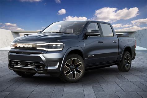 2024 Ram 1500 Rev Electric Truck First Look | Edmunds