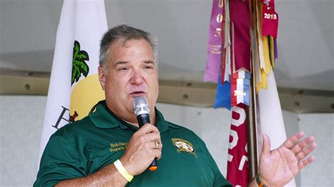 Hillsborough Property Appraiser Bob Henriquez again roams the sidelines