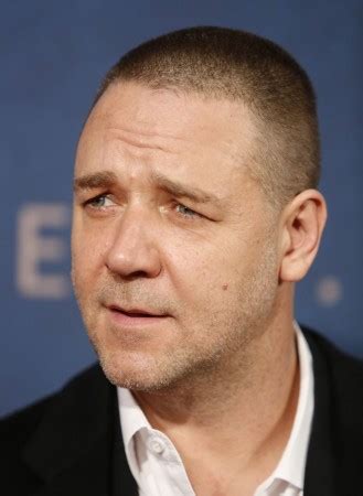 Actor Russell Crowe Captures UFO on Camera in Sydney [VIDEO] - IBTimes ...