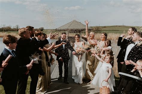 Barn wedding somerset | Beachweddingtips.com
