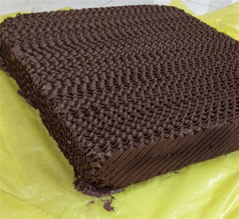 LILYCOOL Honeycomb Cooling Pad for Cooler Size 24" (H) X 24" (W) X 4 ...