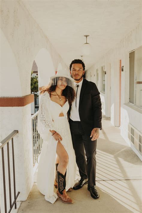 Western Wedding Dresses