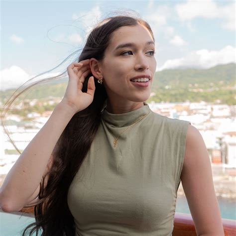 HONEST Oak & Luna Review: Is This Personalized Jewelry Legit?